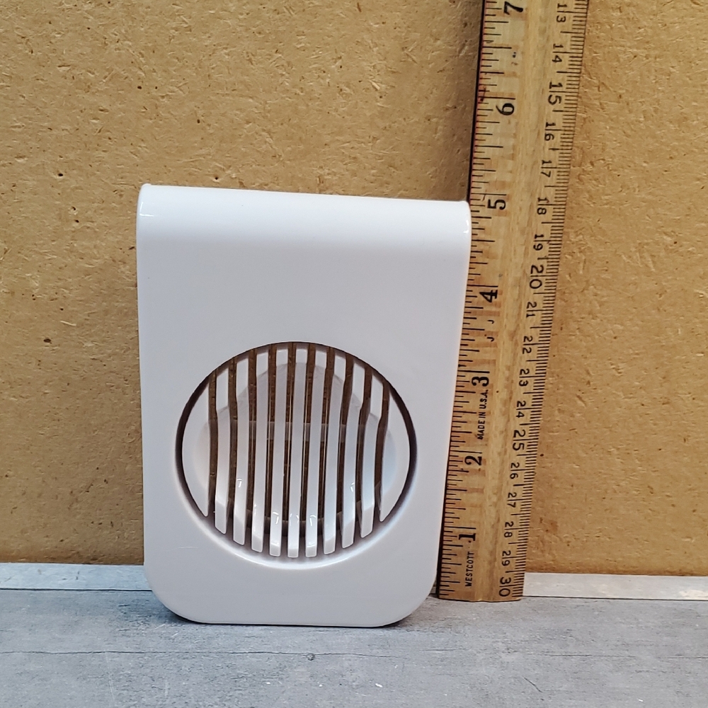 White Egg Slicer